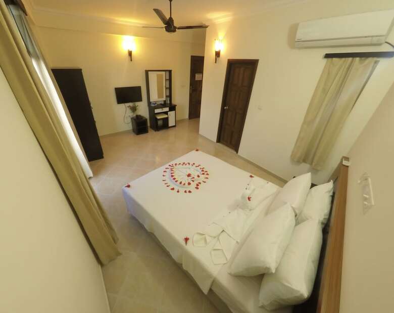Hotel Smera Grand