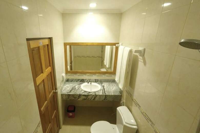 Hotel Smera Grand