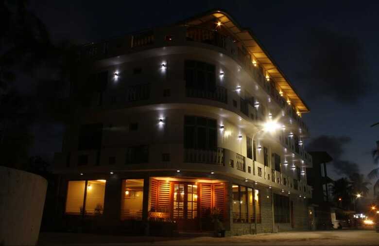Hotel Smera Grand