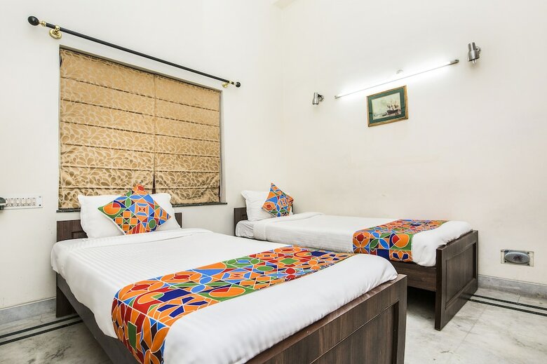 Fabhotel Mishra Residency Salt Lake City