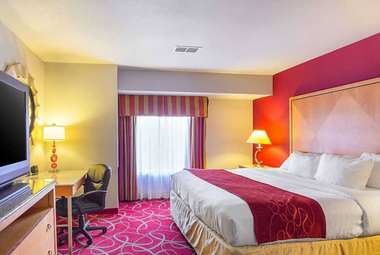 Hotel Comfort Suites At Virginia Center Commons