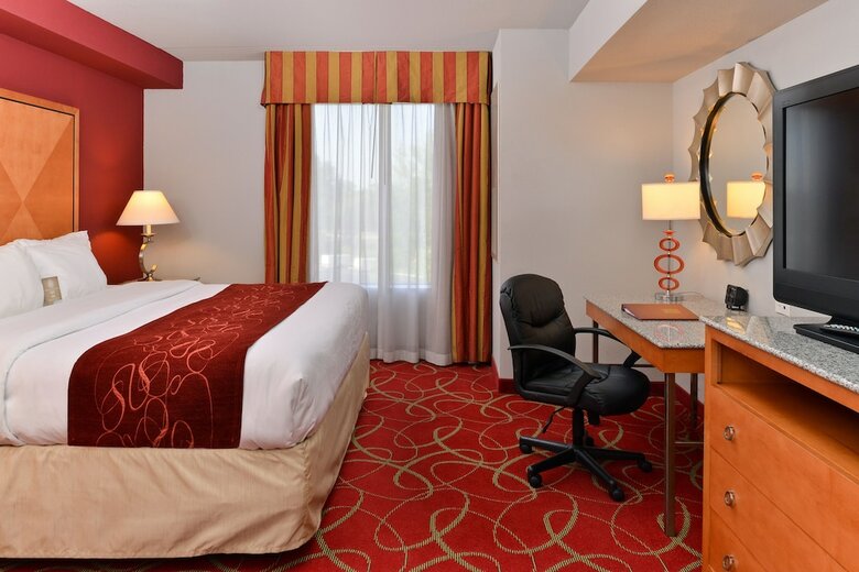 Hotel Comfort Suites At Virginia Center Commons