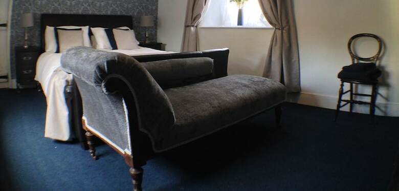 Hillside Bed & Breakfast