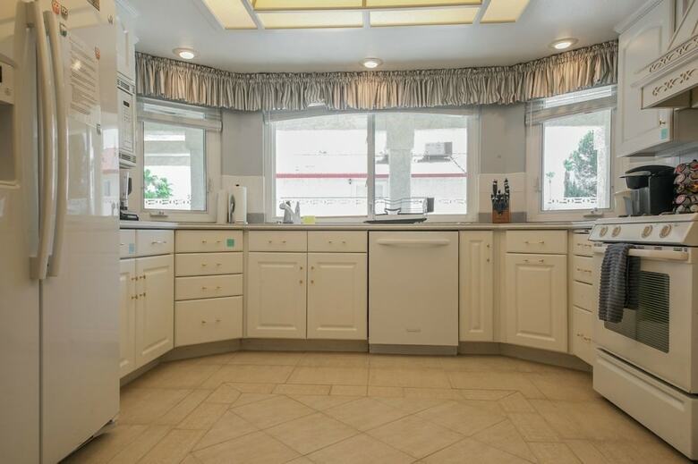 Luxurious 5br Near Las Vegas Strip