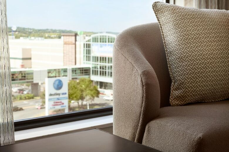 Hotel Embassy Suites By Hilton Syracuse Destiny Usa