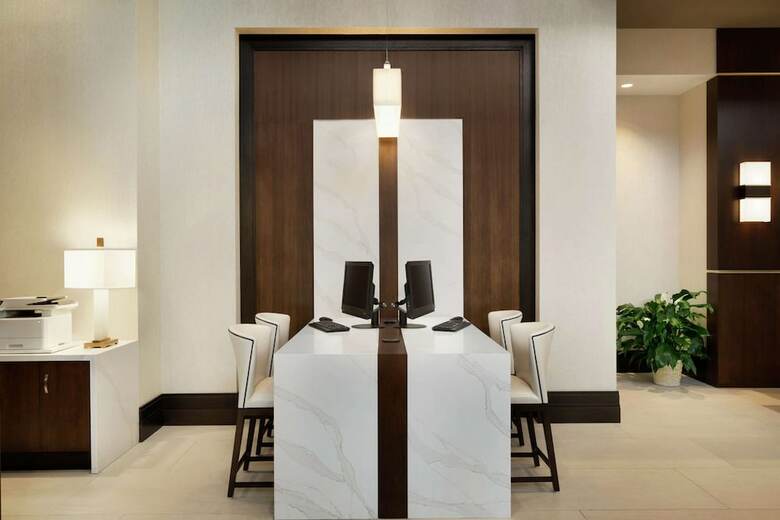 Hotel Embassy Suites By Hilton Syracuse Destiny Usa
