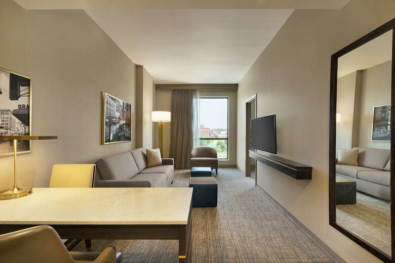 Hotel Embassy Suites By Hilton Syracuse Destiny Usa