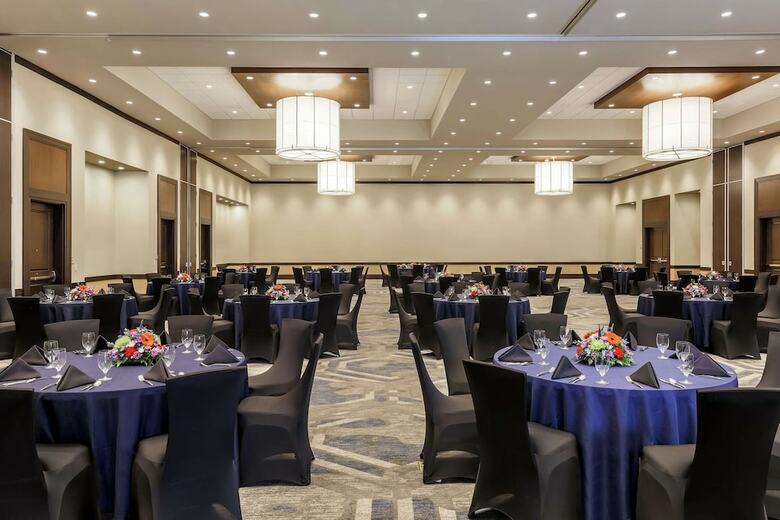 Hotel Embassy Suites By Hilton Syracuse Destiny Usa