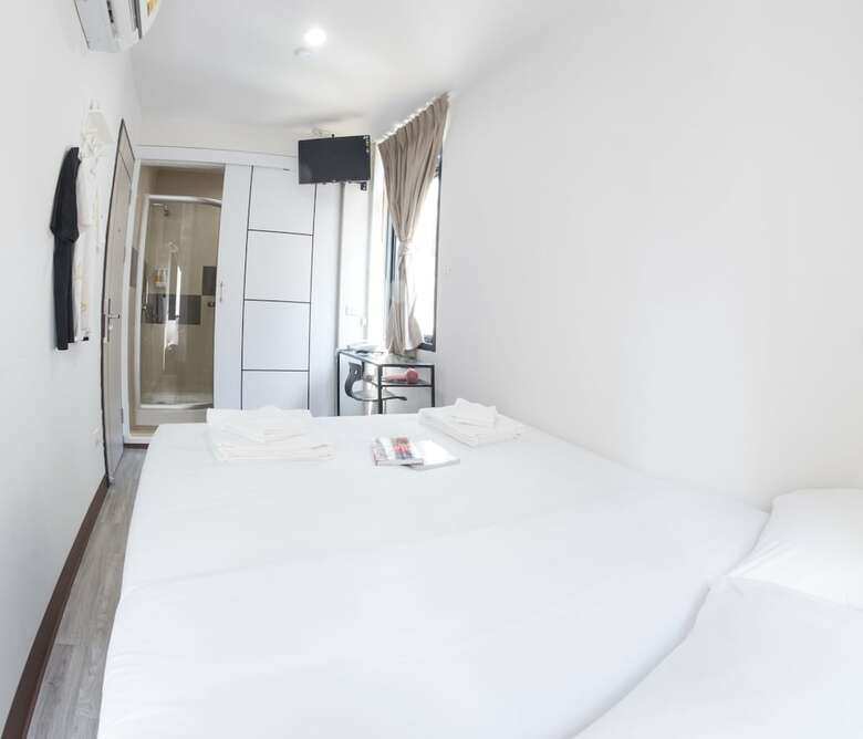 Hostal Le Bonheur Poshtel