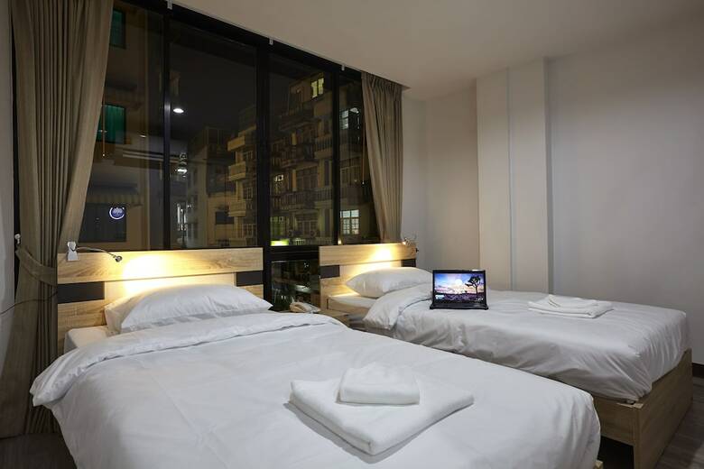 Hostal Le Bonheur Poshtel