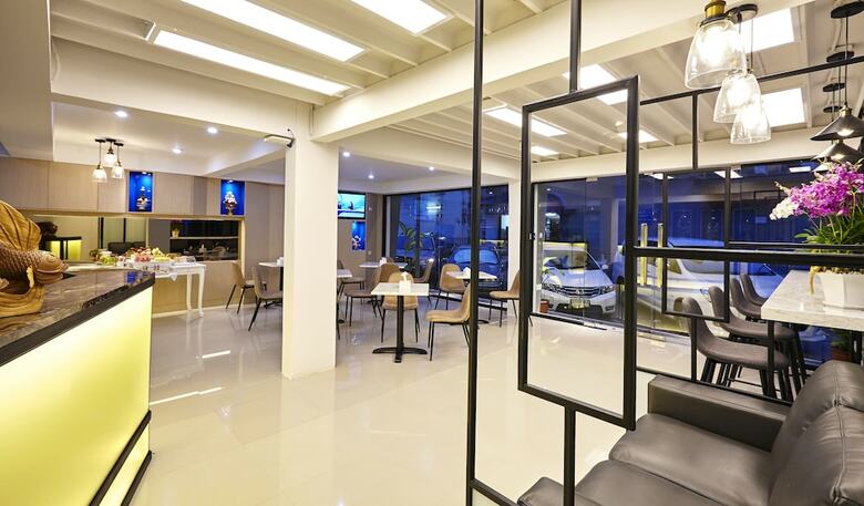 Hostal Le Bonheur Poshtel
