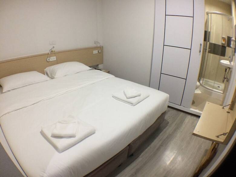 Hostal Le Bonheur Poshtel