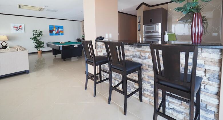 Condominio Diamante Del Sol By Crhr