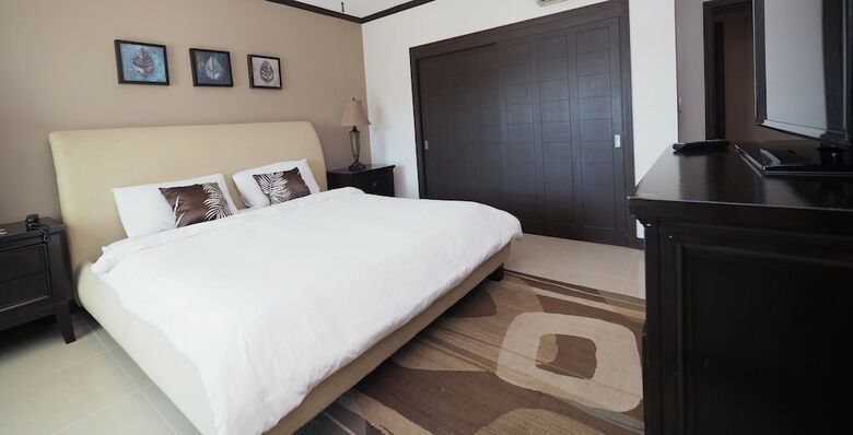 Condominio Diamante Del Sol By Crhr