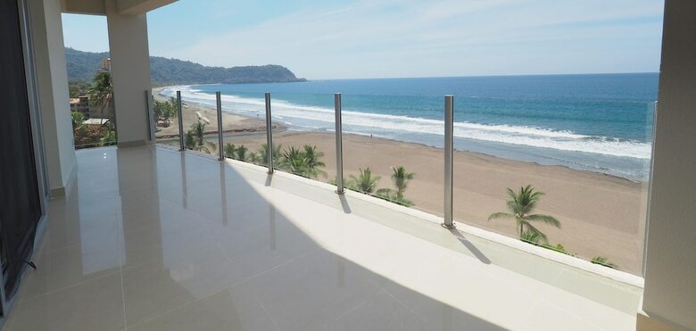 Condominio Diamante Del Sol By Crhr