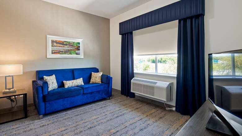 Hotel Best Western Plus Roland Inn & Suites