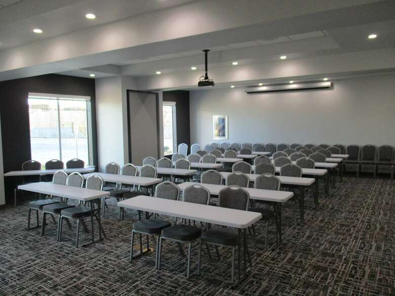 Hotel Best Western Plus Roland Inn & Suites