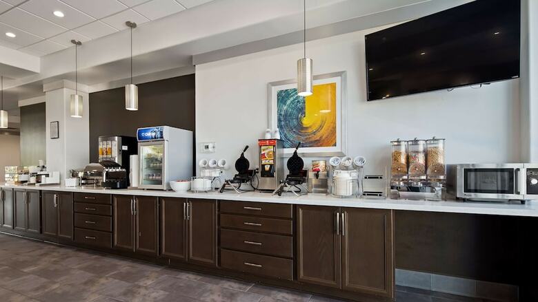 Hotel Best Western Plus Roland Inn & Suites