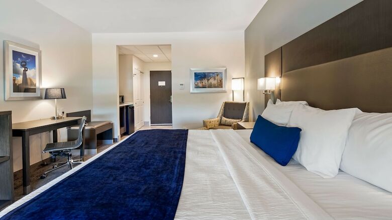 Hotel Best Western Plus Roland Inn & Suites