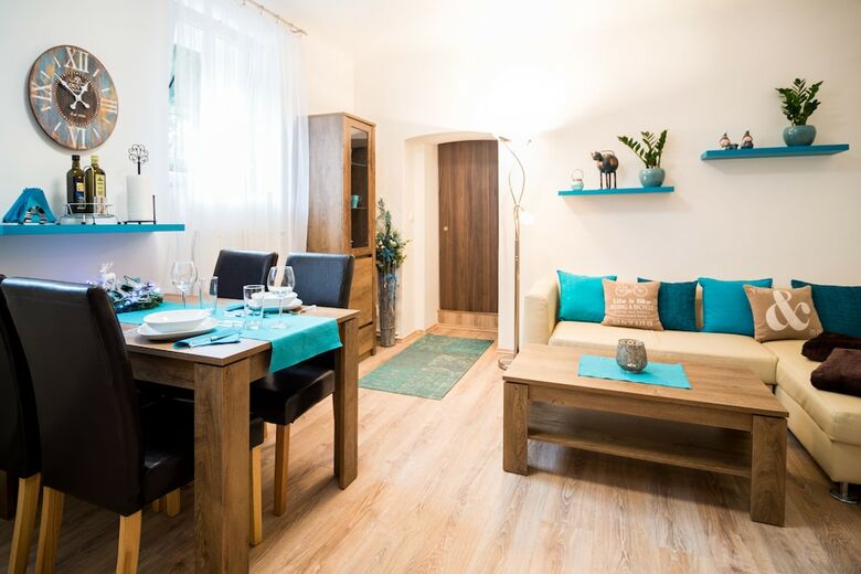 Apartamentos 2 Bedroom Home Close To Prague Castle