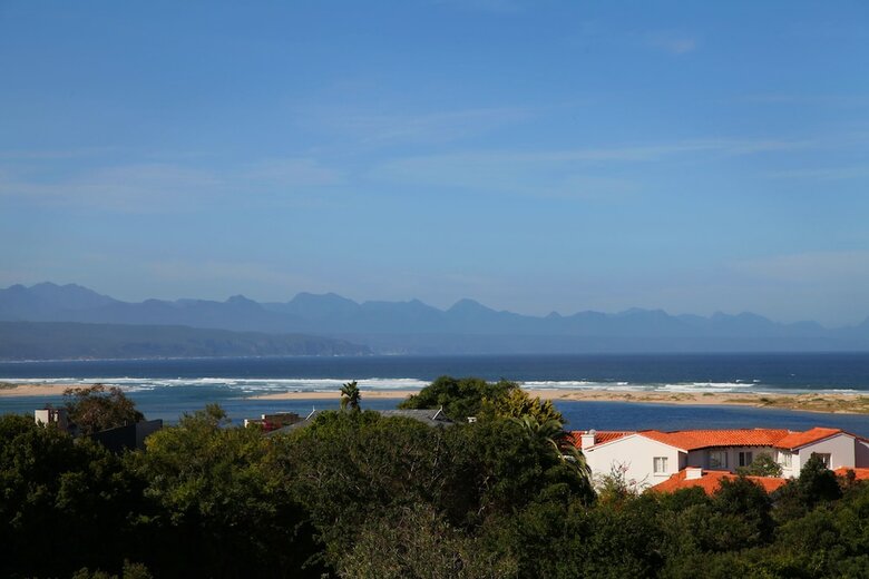 Sunrise Bay Self-catering Accommodation