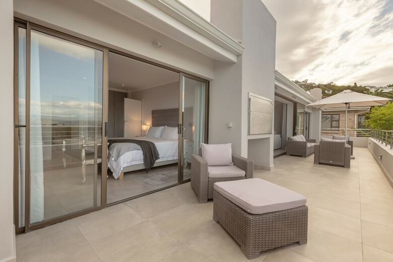 Sunrise Bay Self-catering Accommodation