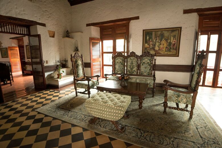 Casa De La Moneda By Nomad Guru