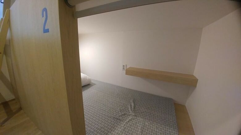 Hostal Mtt Guest House - Hostel