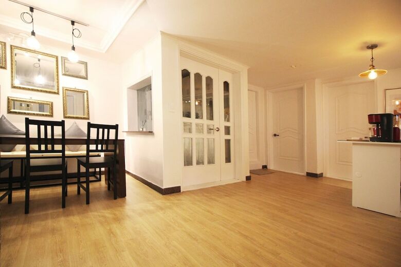 Hostal Mtt Guest House - Hostel