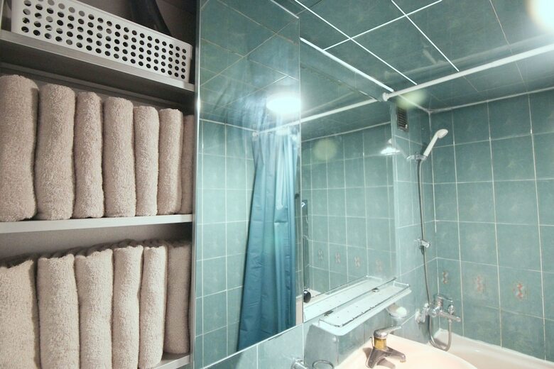 Hostal Mtt Guest House - Hostel