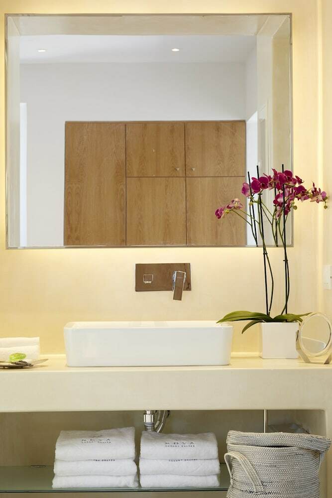 Aparthotel Nova Luxury Suites