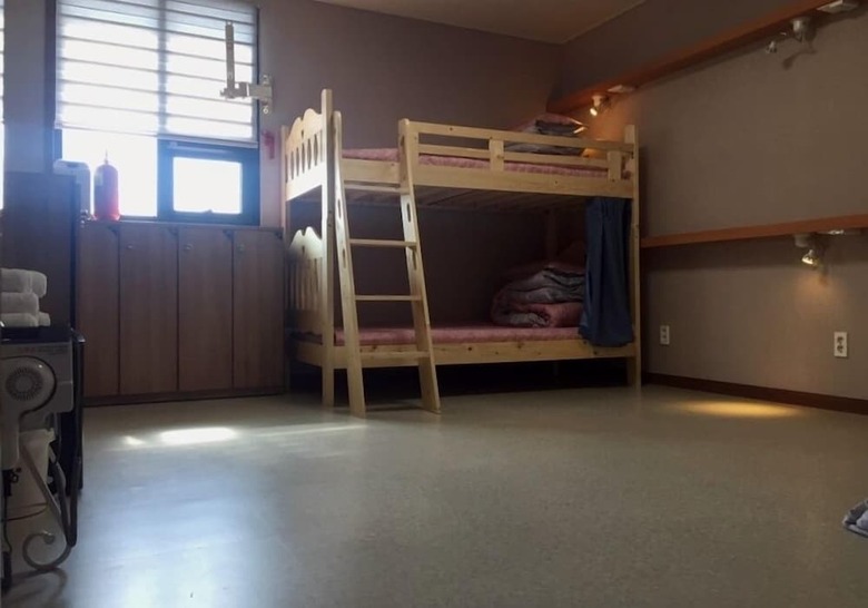 Hotel Ara & Maru Hostel