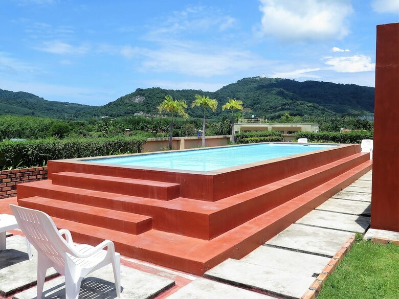 Apartamentos Chaofa West Suites