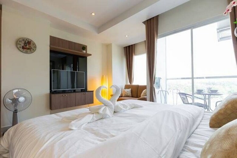 Apartamentos Nam Talay Jomtien Beach