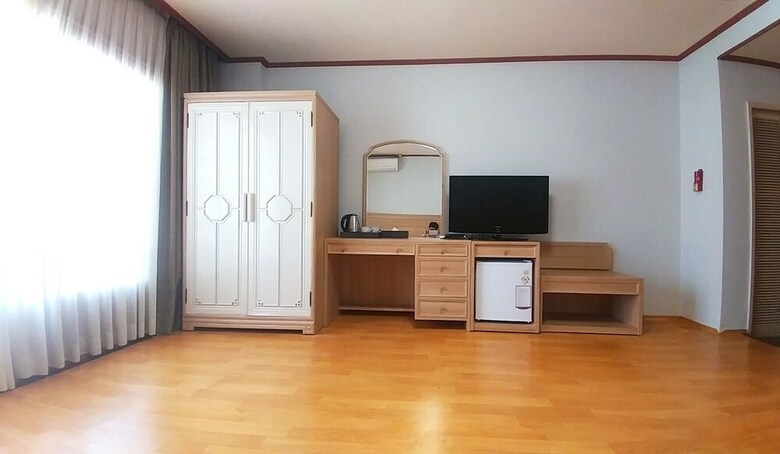 Pearl Hotel Jeju