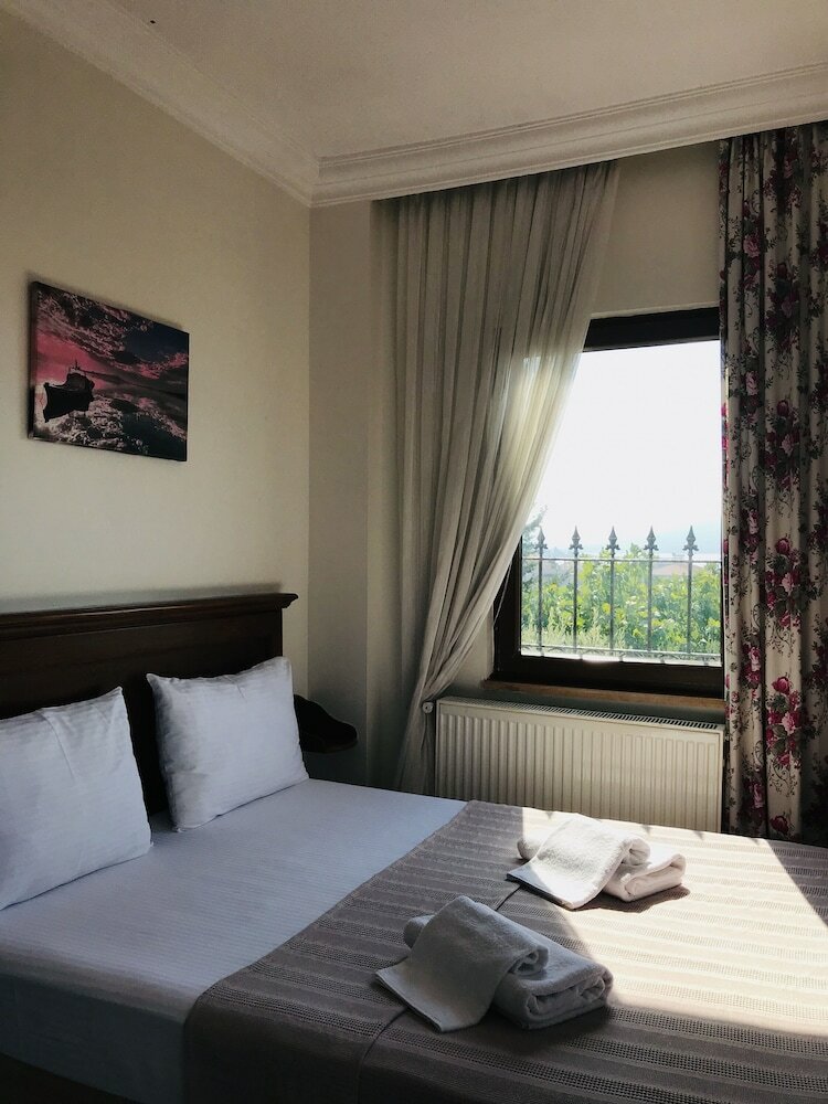 Nesos Hotel