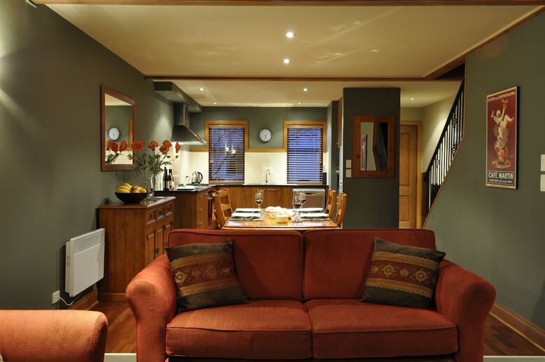 Lansdown Peaks Apartments