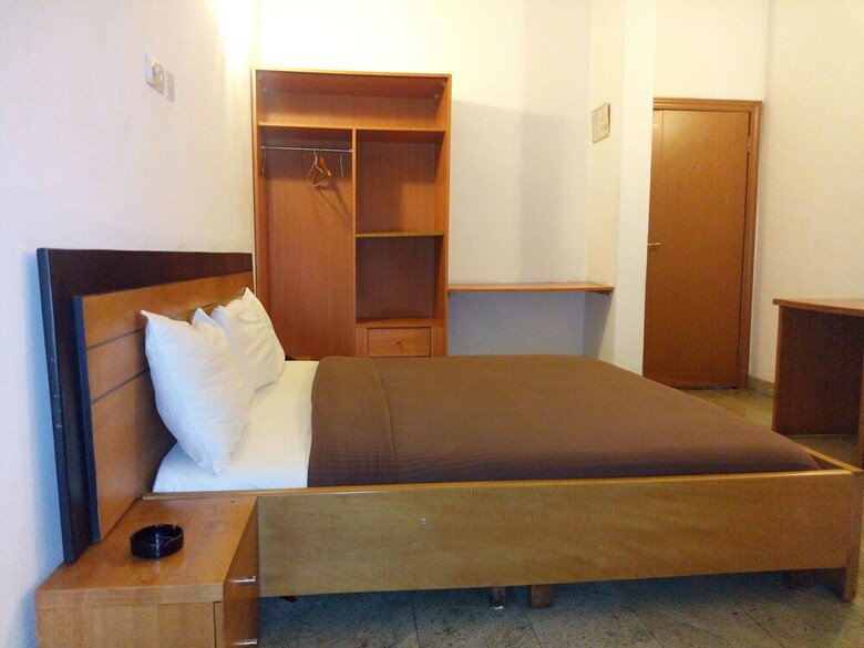 Karma Hotel