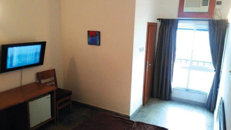 Karma Hotel