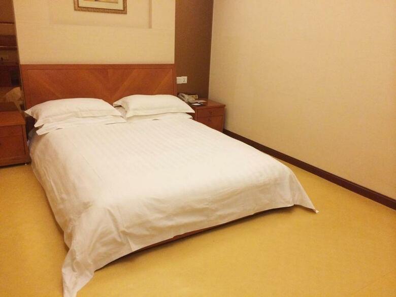 Highton Hotel Shanghai