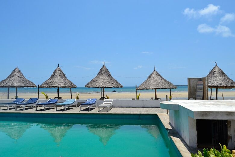 Hotel Serene Beach Resort