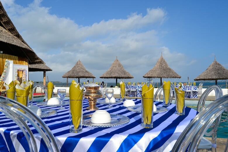 Hotel Serene Beach Resort