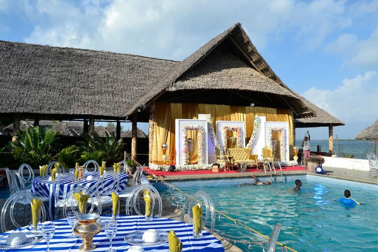 Hotel Serene Beach Resort