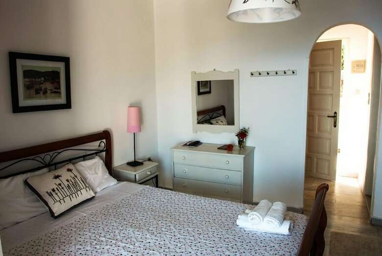 Hotel Angela Studios Paxos