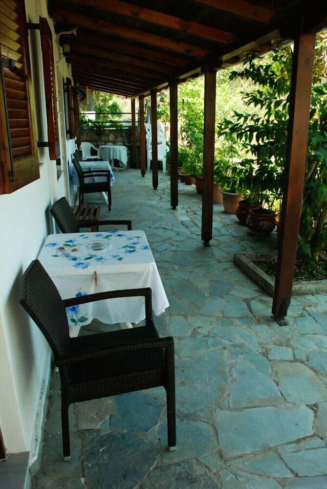 Hotel Angela Studios Paxos