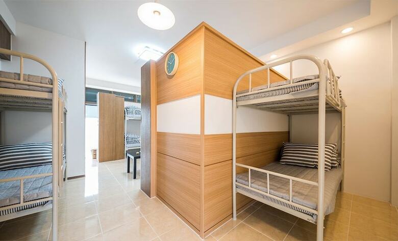 Hostal Peter Pan Guesthouse - Hostel