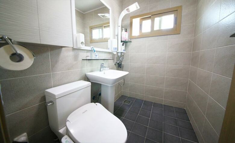 Hostal Peter Pan Guesthouse - Hostel