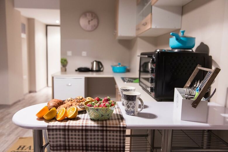 Apartamentos Ermou Suites By Livin Urbban