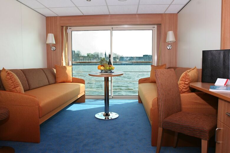 Crossgates Hotelship 3 Star - Altstadtnord - K�ln