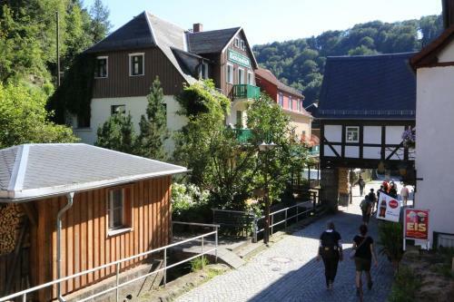Hostal Pension Rauschenstein Und Apartments Forsthaus